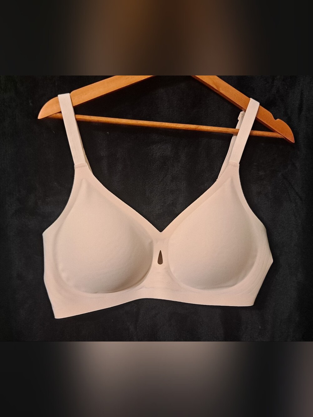 Seamless Nude Comfort Bra - Women Intimates & Sleepwear Sz XL